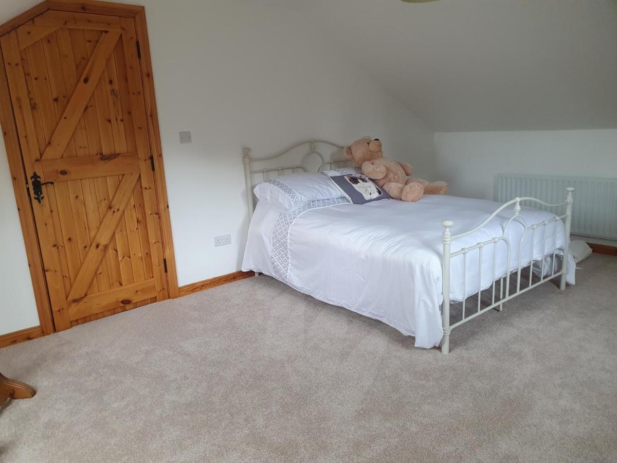 Urkers' Guest Accommodation Crossmaglen Eksteriør bilde