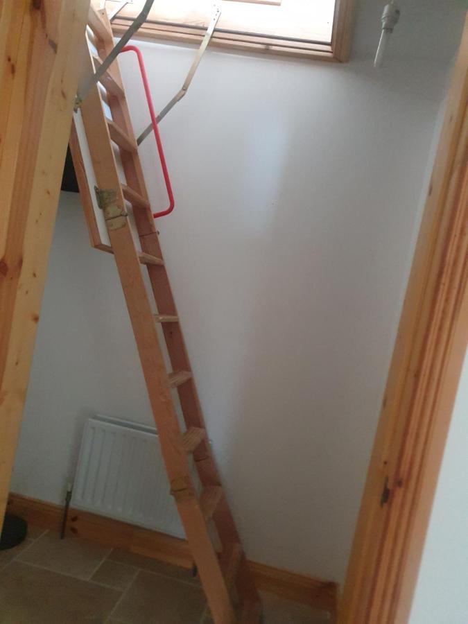 Urkers' Guest Accommodation Crossmaglen Eksteriør bilde